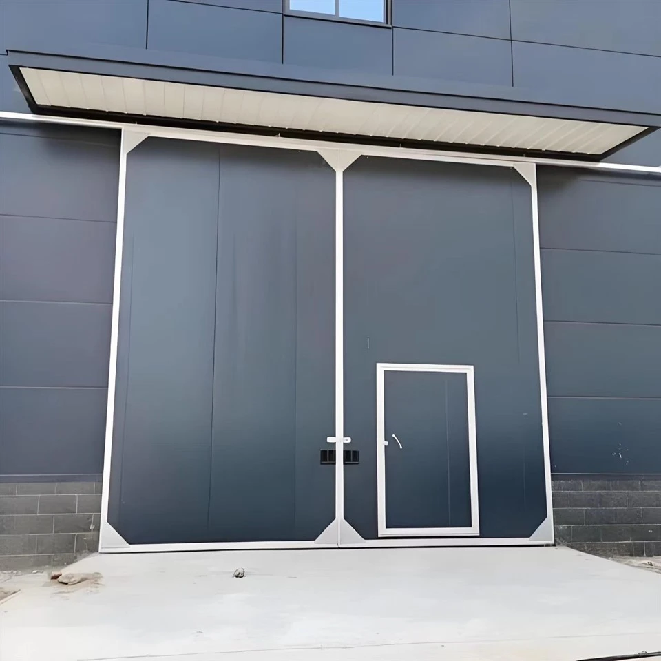 Porte coulissante industrielle